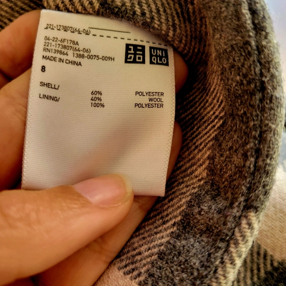 Uniqlo Gray & White Plaid Wool Mini Skirt WITH POCKETS - Picture 2 of 6